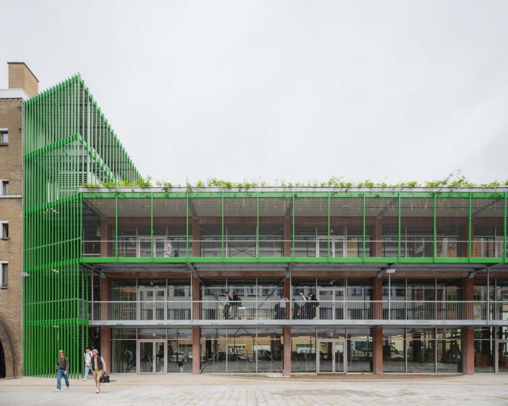 NWLND take a razor to complex spatial problems and derive sharp, strategic solutions 